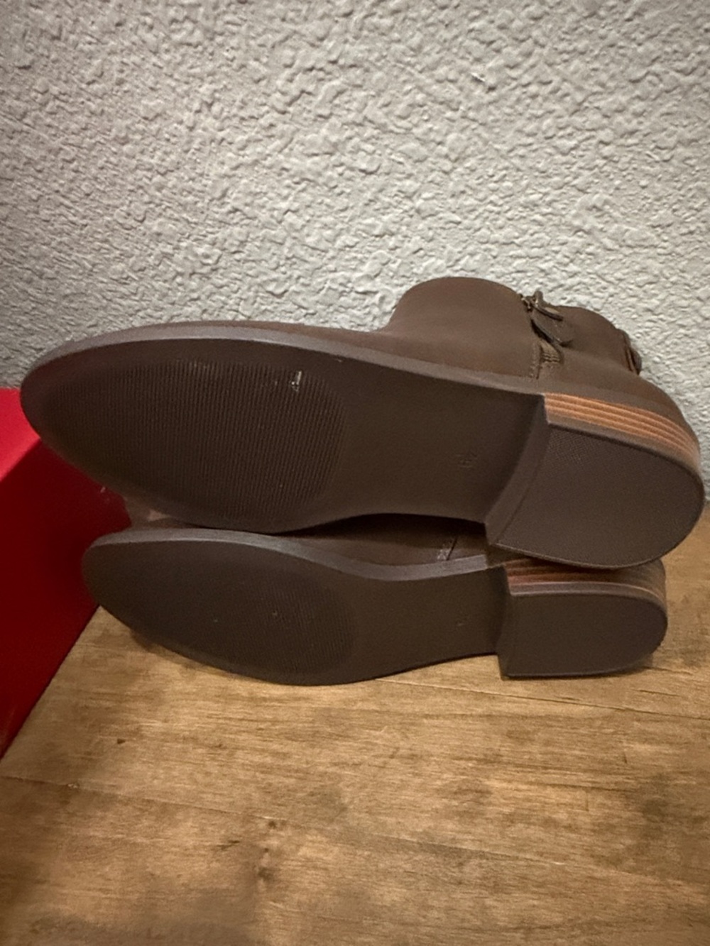 Journey Brown Ankle Boots with Side Zip size 6.5 Wide - Picture 7 of 7